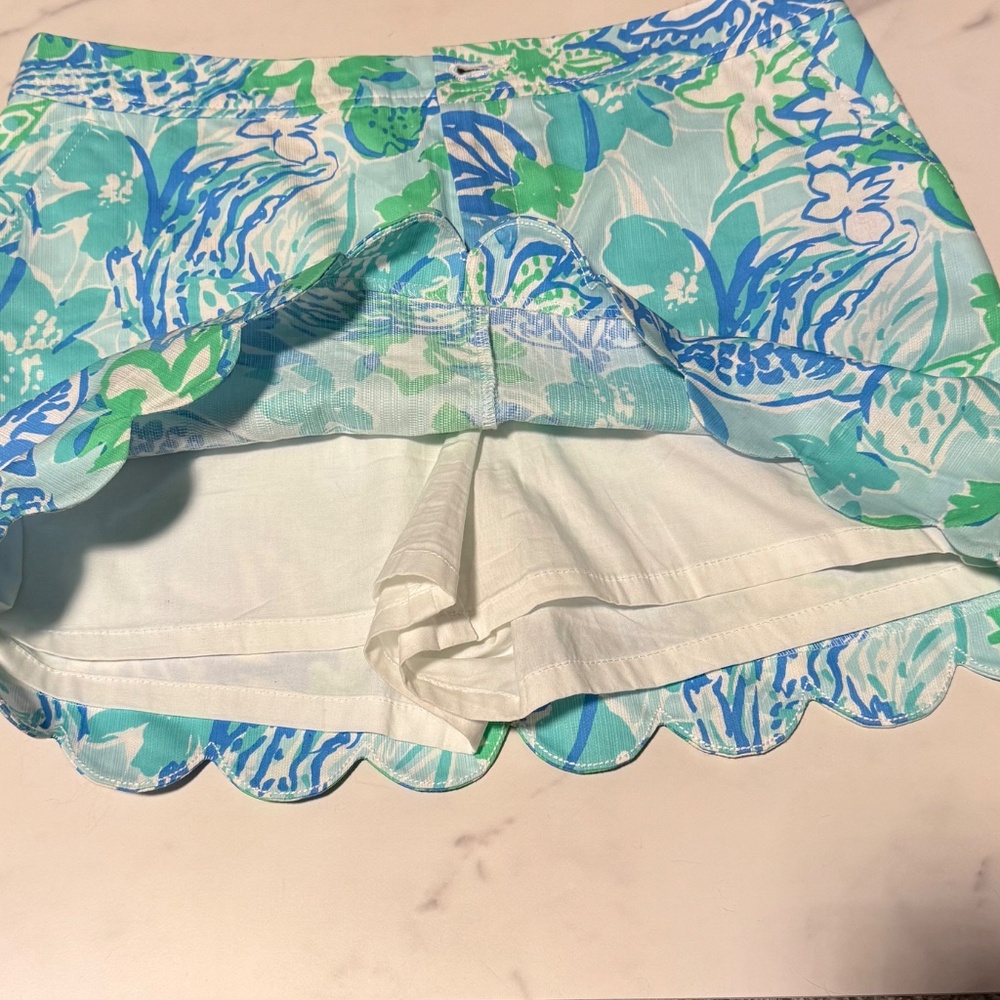 Lillly Pulitzer Scalloped Edge Skort Size 8 - Picture 4 of 5